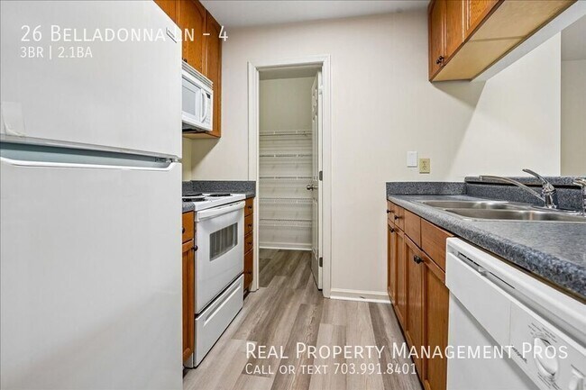 Building Photo - 26 Belladonna Ln