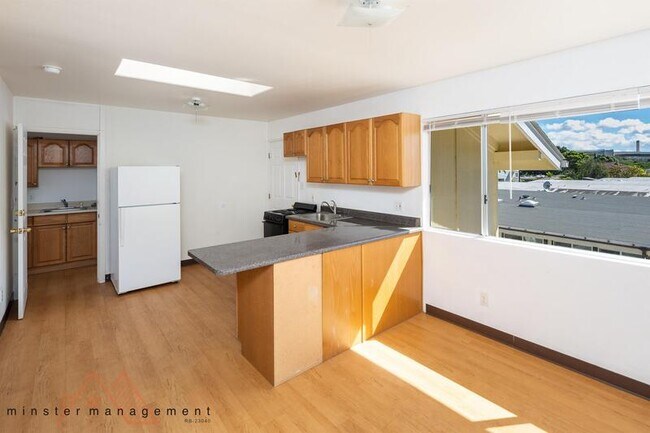 Building Photo - 94-525-525 Awamoi St