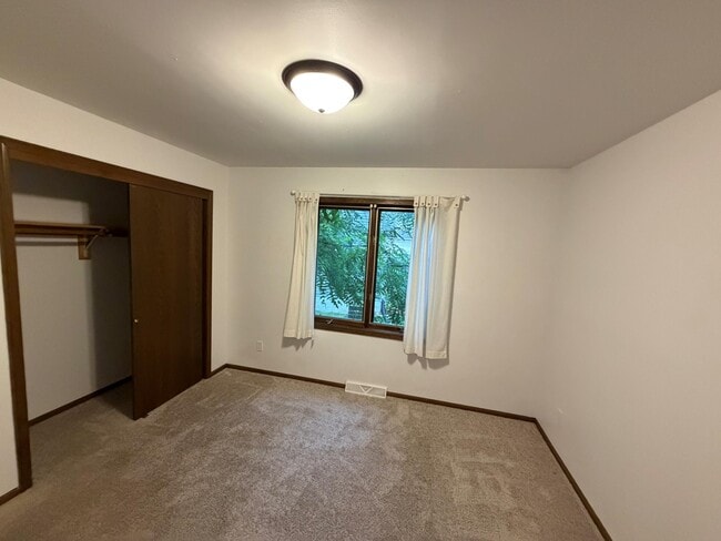 Building Photo - 2568 Pebble Valley Rd
