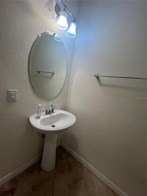 Building Photo - 20312 Lagente Cir