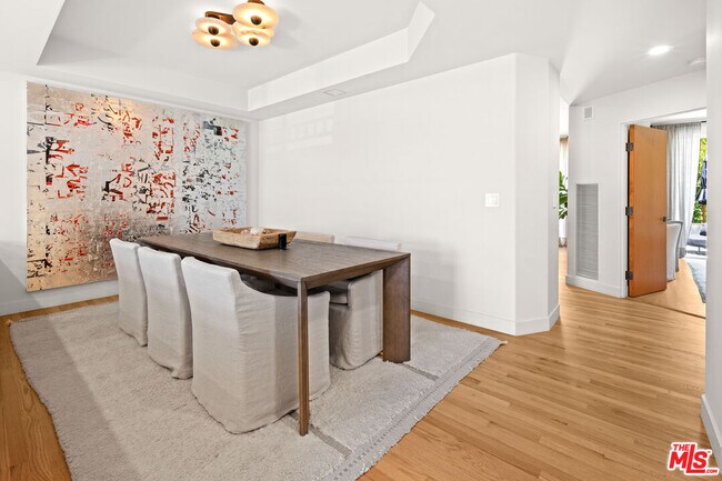 Building Photo - 6475 Zuma View Pl