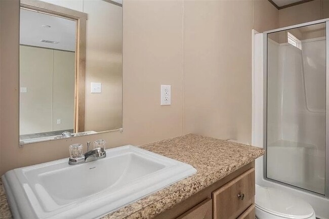 Building Photo - 102 Skylark Dr