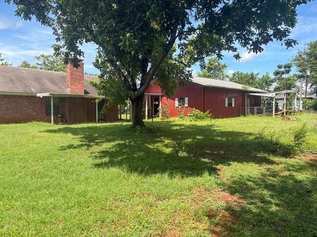 Building Photo - COMING SOON! 3 Bed 2 Bath on 2 Acres in Bullard!