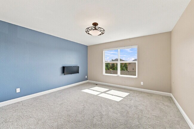 Building Photo - $2,745.95, 4 bed, 3.5 bath, located in Colorado Springs with Central AC