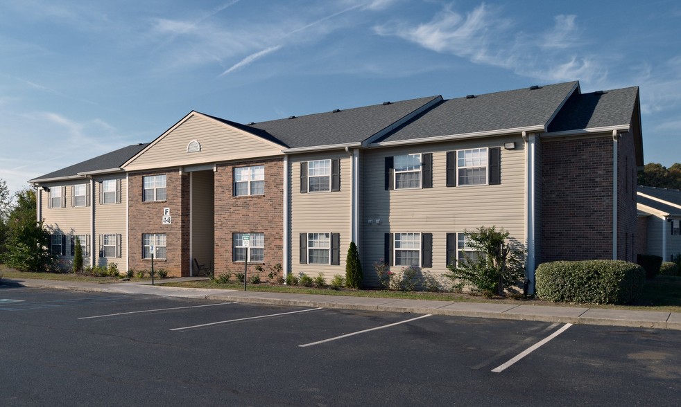 Primary Photo - Ridgetop Apartments