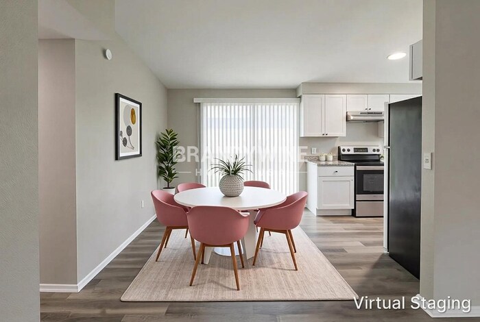 Building Photo - 1206 E Camellia Dr