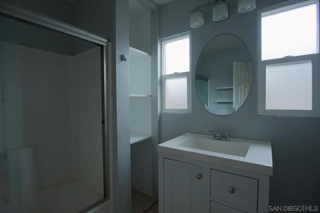 Building Photo - 6124 Mary Ln Dr