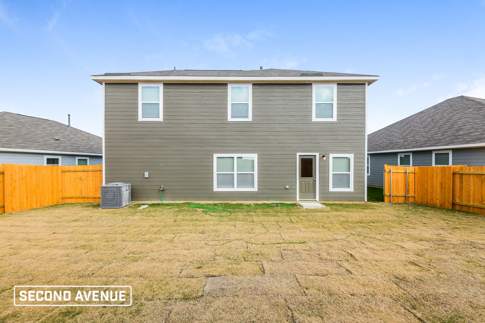 Building Photo - 9704 Sierra Grande Dr