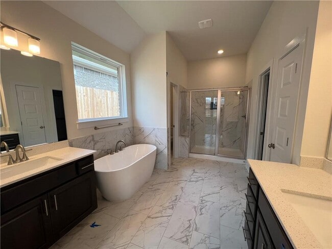 Building Photo - 982 Wild Pecan Lp