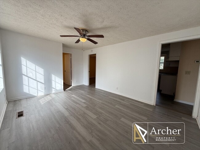 Building Photo - 98 Dougherty St