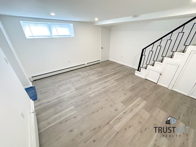Building Photo - 3 Bedroom house in Oxford Circle, North Ea...