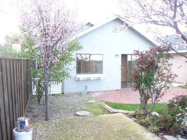 Building Photo - 1854 Gingerwood Terrace