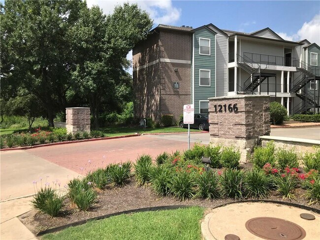 Building Photo - 12166 Metric Blvd