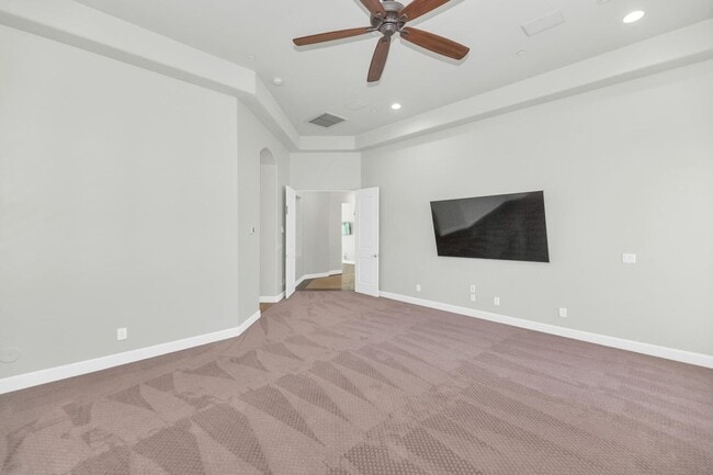 Building Photo - 3324 E Suncrest Ct