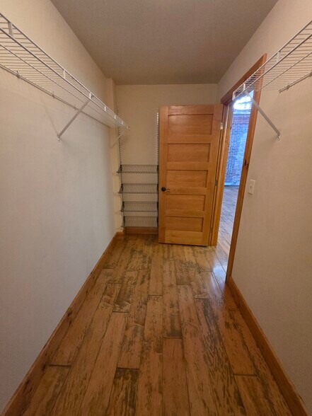 Walk in closet - 316 N Seminary Ave