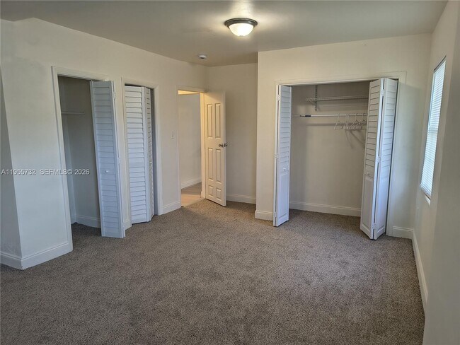 Building Photo - 1030 NW 106th St