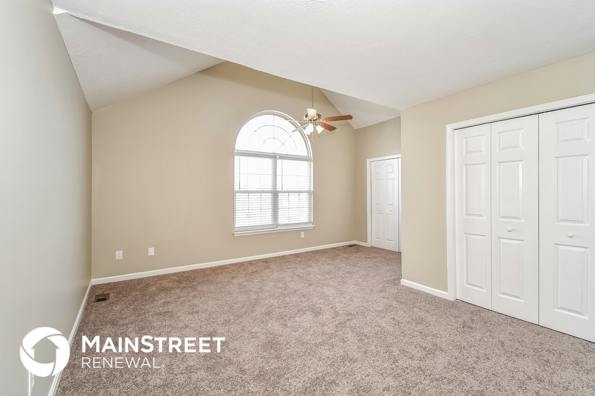 Building Photo - 10500 Whitepine View Pl