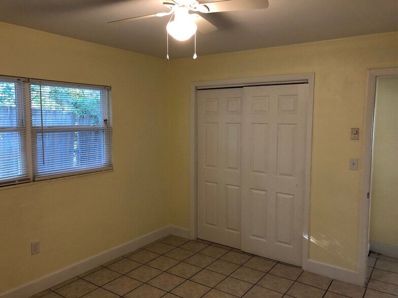 Bedroom 1 - 306 Avenue C NE