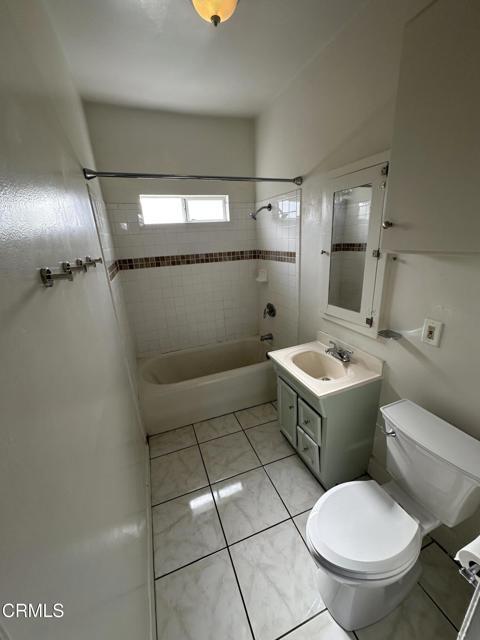 Building Photo - 638 N Vista St