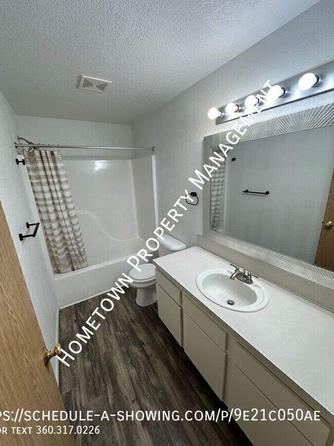 Building Photo - 16124 Vancil Loop SE