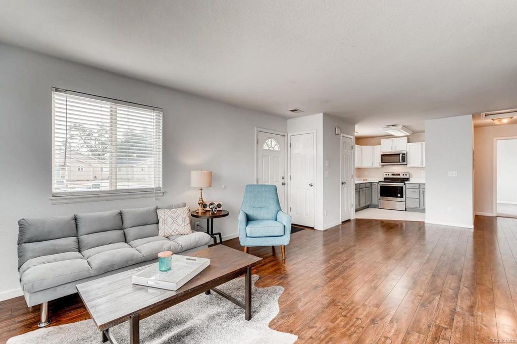 Living Room 2 - 5429 Elm Ct