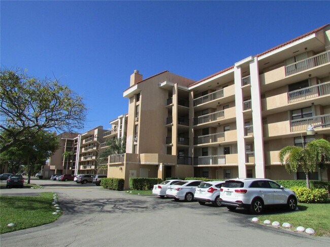 Building Photo - 10315 NW 9th St Cir