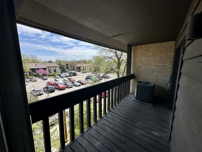 Building Photo - 6188 Pinewood Ct