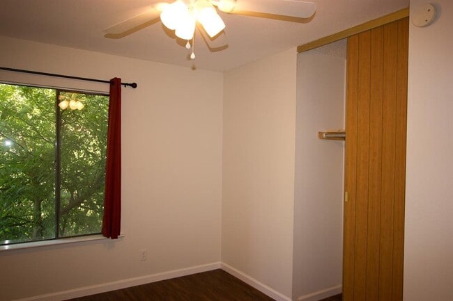 Building Photo - 5031 Fort Clark Dr
