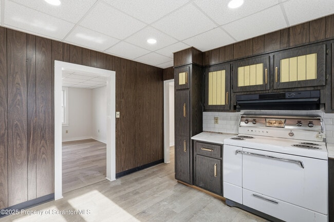 Building Photo - 2521 N Main Ave