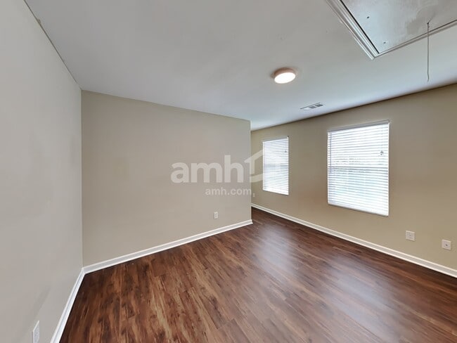 Building Photo - 1056 Countess Ln