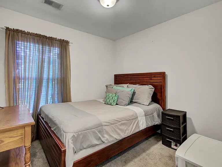 Building Photo - 1052 Lexi Ct