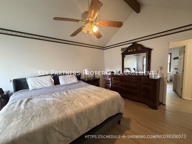 Building Photo - 6501 Long-