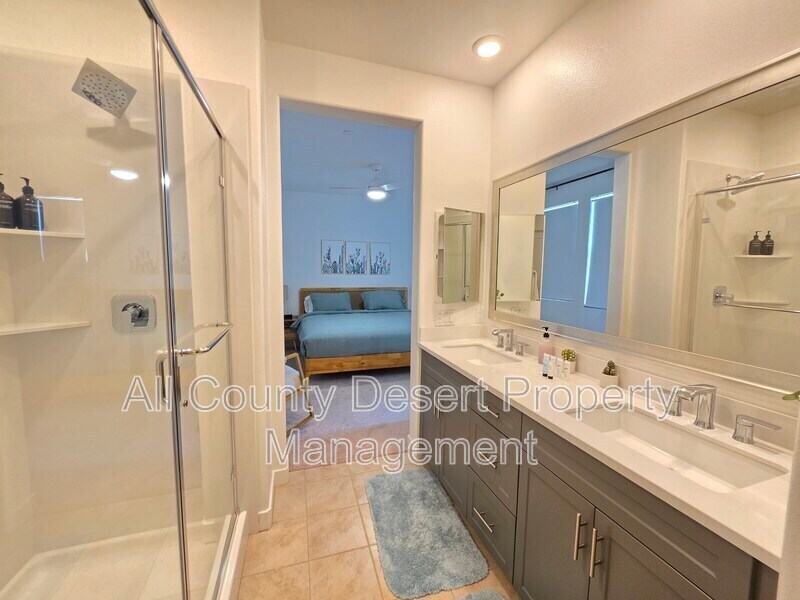 Building Photo - 35460 Domani Dr