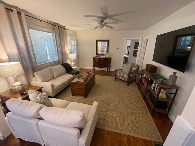 Building Photo - 161 Calhoun Rd