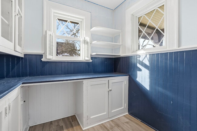 Building Photo - 1 Fox Hill Dr