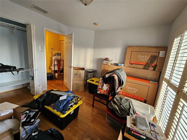Building Photo - 4653 NW 94th Pl