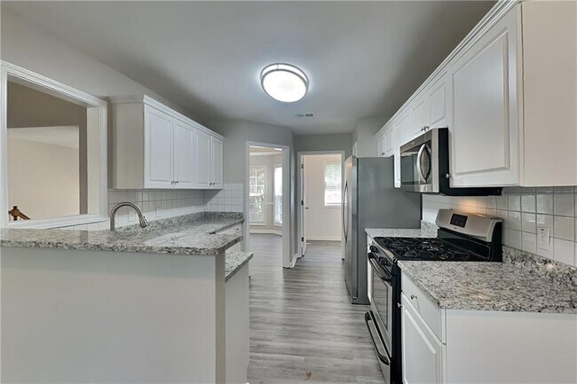 Building Photo - 652 Bramlett Way