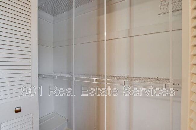 Building Photo - 5350 Edenshire Cove