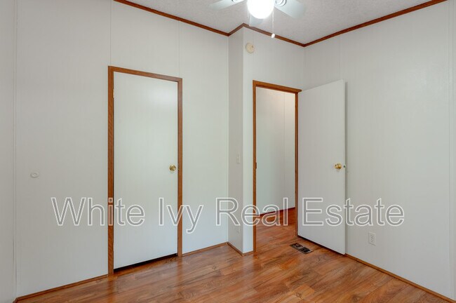 Building Photo - 37 -A Riverside Ln