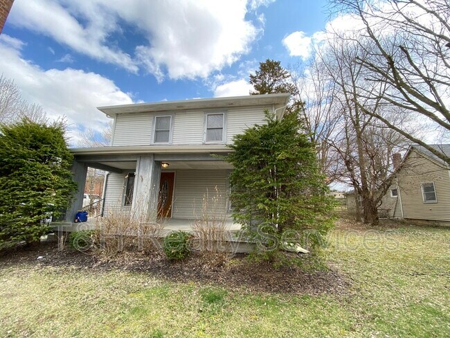 Primary Photo - 751 N Rangeline Rd
