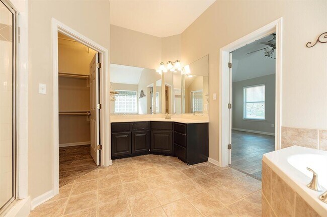Building Photo - 27210 Afton Way