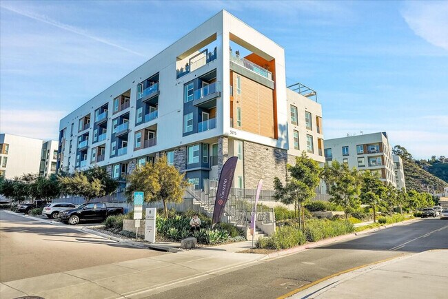 Building Photo - 593 Camino De La Reina