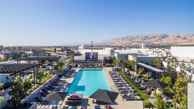 Building Photo - 1355 McCandless Dr