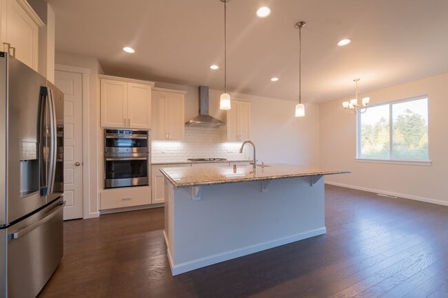 Building Photo - 4 Bed/3.5 Bath in Gig Harbor WA