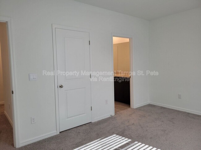 Building Photo - 31364 Midnight Sun Wy