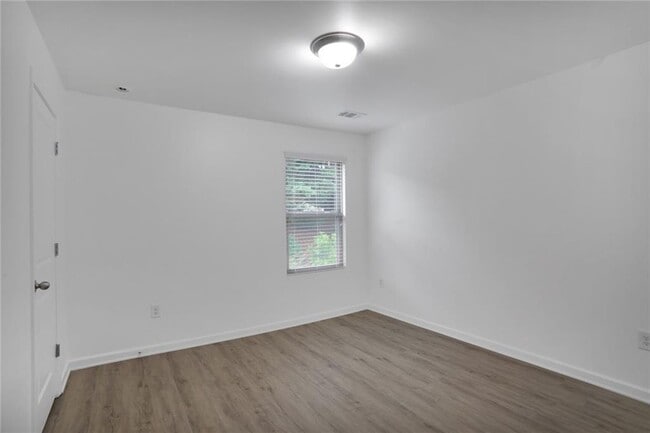 Building Photo - 268 Stone Park Dr