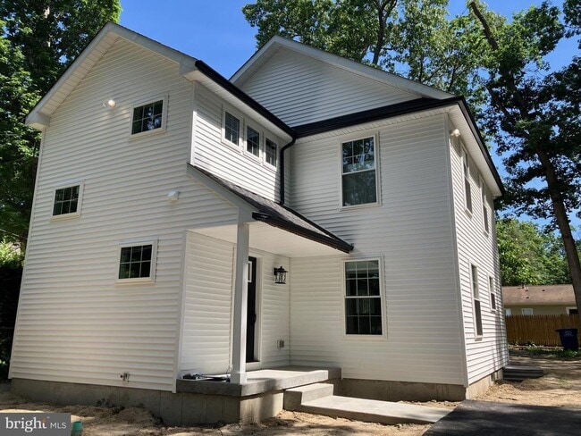 Building Photo - 2122 Hanover Blvd