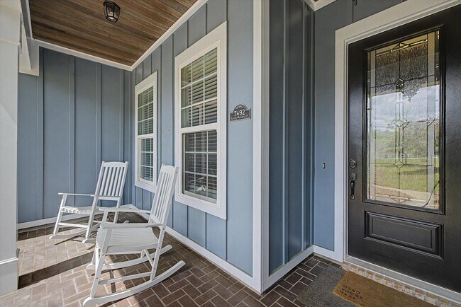 Building Photo - 7492 Sunny Mariana Ct