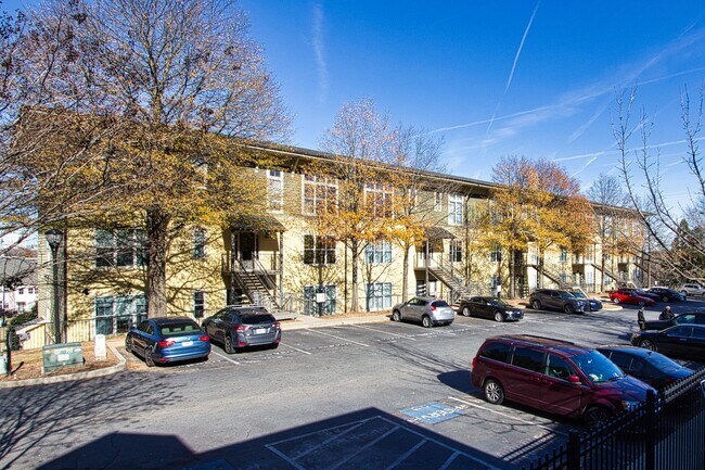 Building Photo - 1195MT