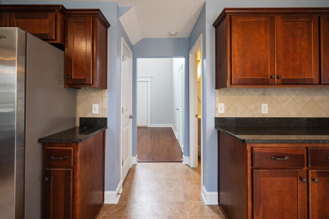 Building Photo - 157 Outpost Trl